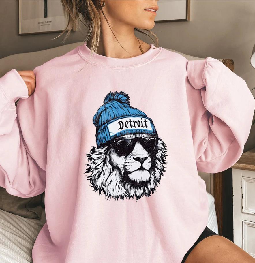 Detroit Football Crewneck Sweatshirt, Vintage Sports Fan Apparel, Trendy Game Day Gift, Unisex Detroit Sweatshirt, Detroit Football Fan - Hiyatee